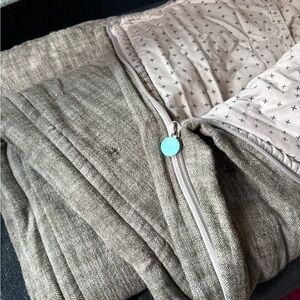 Reversible Textured Gray Quilted Home Bedding Blanket with Zip Detail